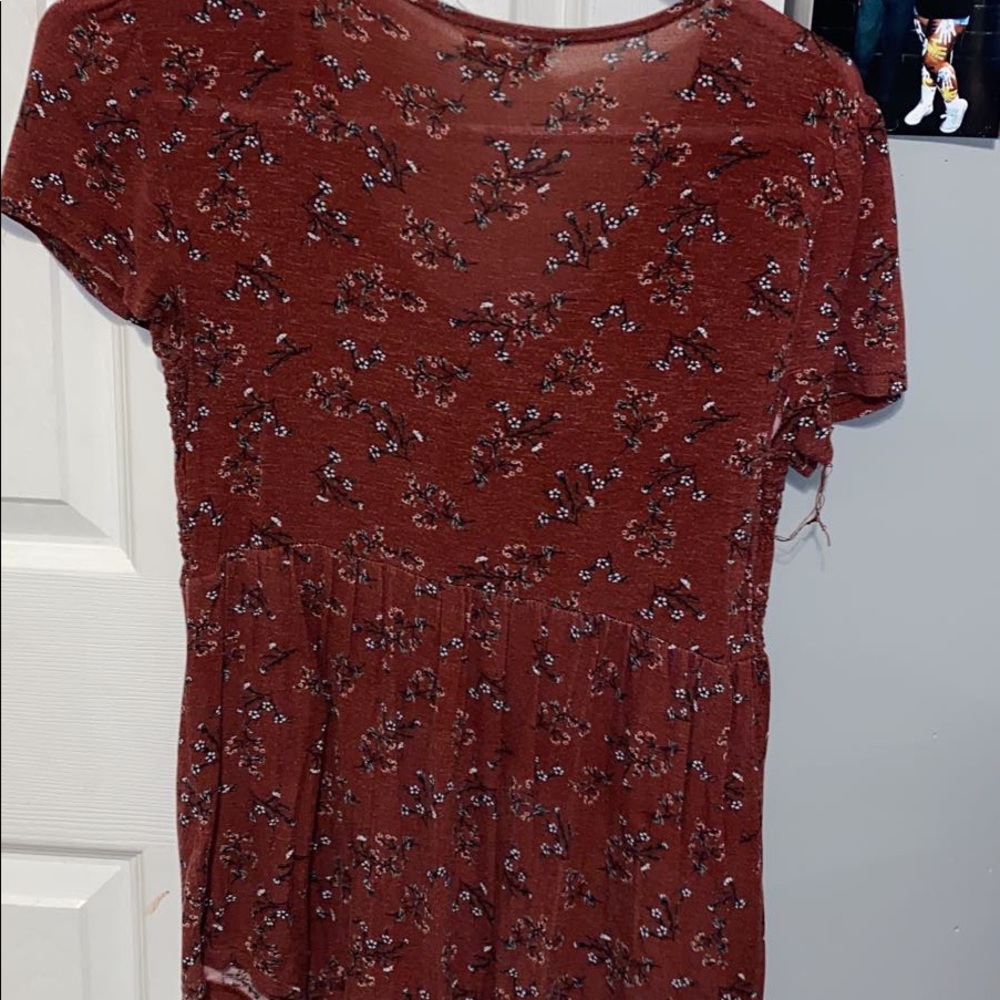 adorable blouse💋💋💋 - Picture 3 of 3